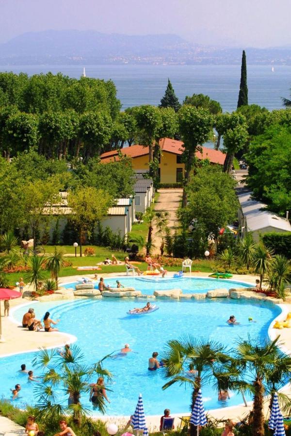 Apartments In Peschiera Del Garda 22099 Bagian luar foto