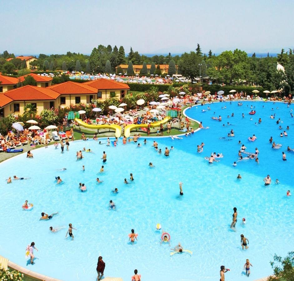 Apartments In Peschiera Del Garda 22099 Bagian luar foto