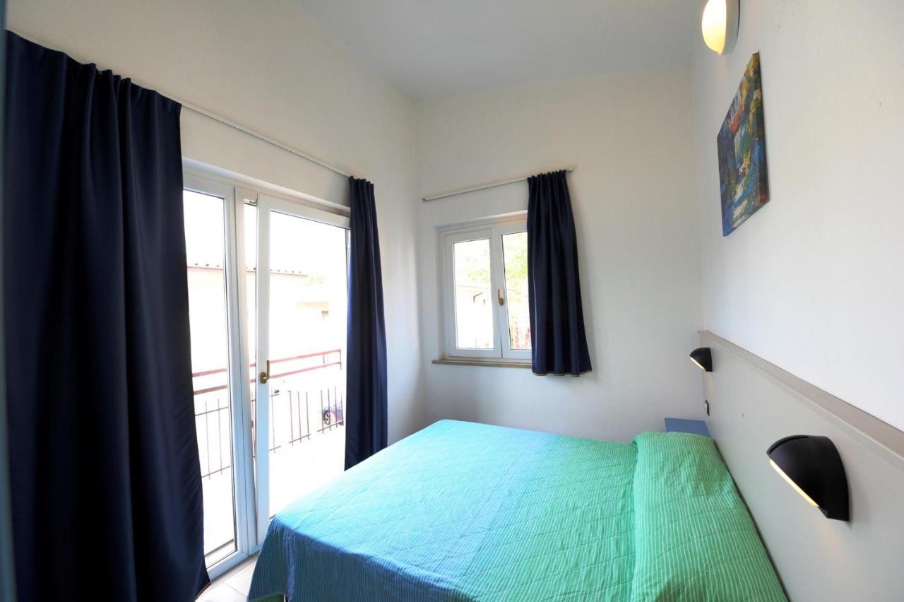 Apartments In Peschiera Del Garda 22099 Bagian luar foto