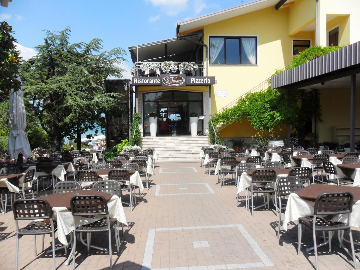 Apartments In Peschiera Del Garda 22099 Bagian luar foto