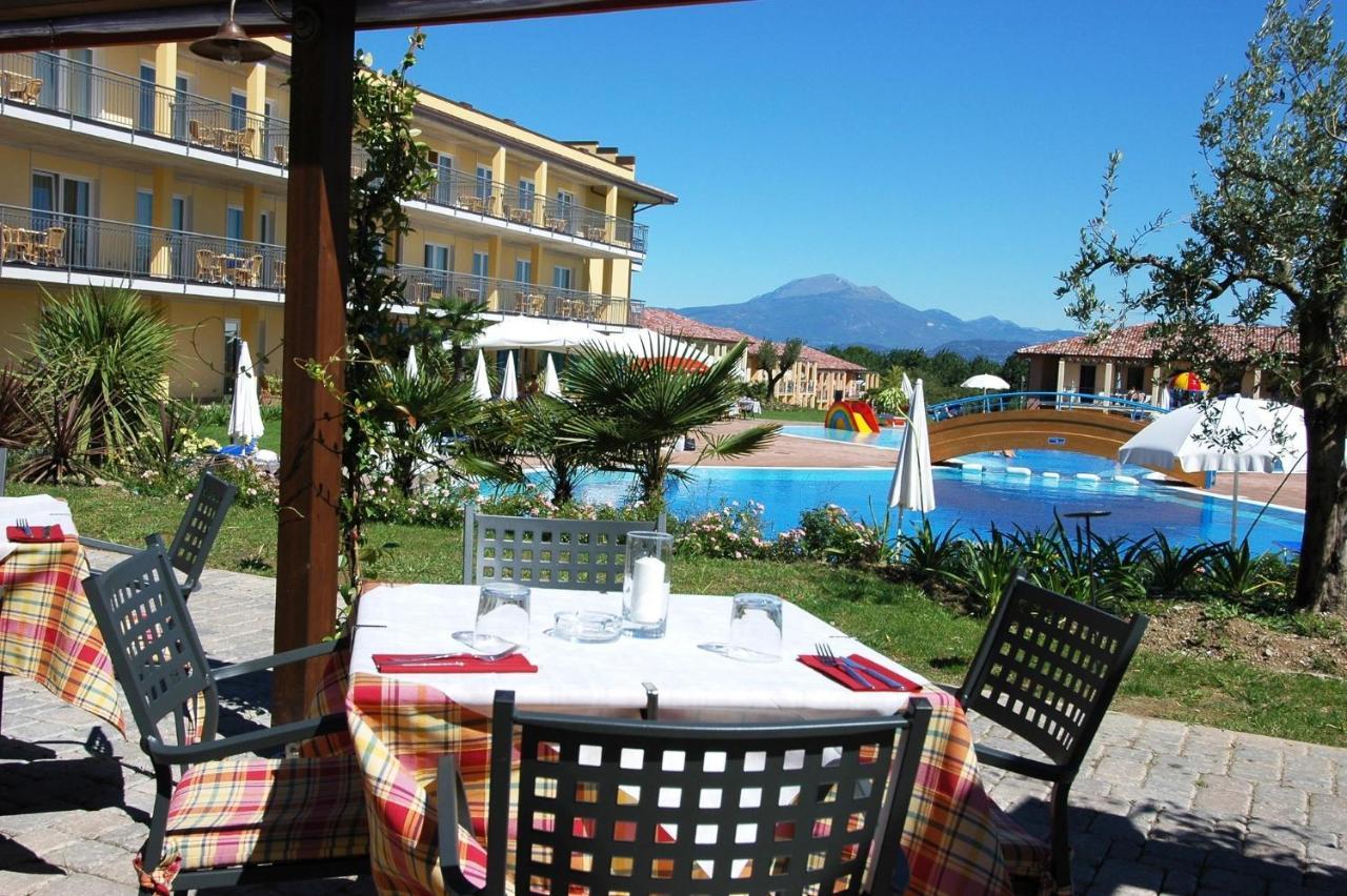 Apartments In Peschiera Del Garda 22099 Bagian luar foto