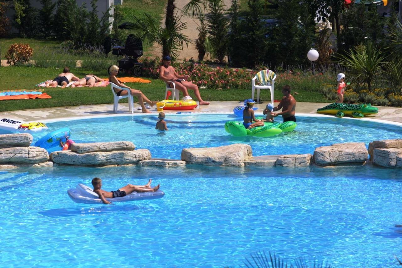 Apartments In Peschiera Del Garda 22099 Bagian luar foto